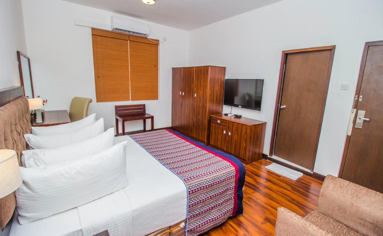 Pearl Royal Hotel, Коломбо Экстерьер фото