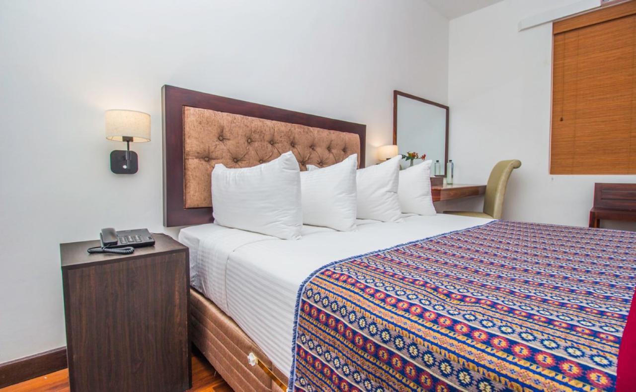 Pearl Royal Hotel, Коломбо Экстерьер фото